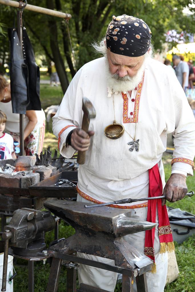 На фестивале «Русское поле» установят рекорд по самому большому этнограффити