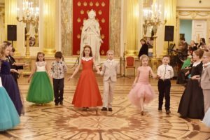 В Москве прошел рождественский бал «Детские мечты»