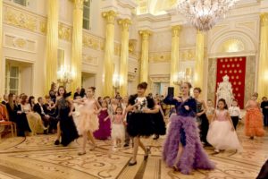 В Москве прошел рождественский бал «Детские мечты»