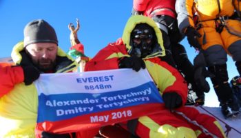 Россиянин Дмитрий Тертычный установил рекорд, покорив Эверест в 17 лет
