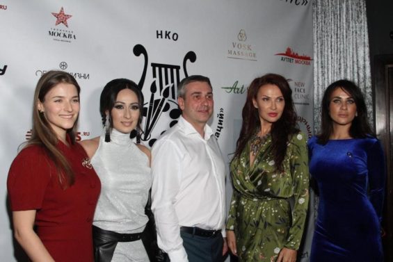 Закрытие выставки “Художественный мост” в Kalina Bar