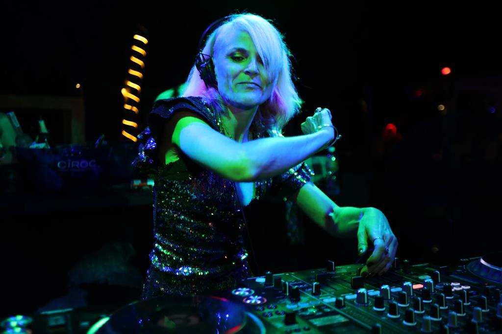 Зрителей фестиваля “Дикая Мята” ждет ночное шоу Faithless DJ Set