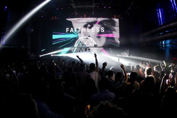 Зрителей фестиваля “Дикая Мята” ждет ночное шоу Faithless DJ Set