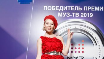 Дом моды Svetlana Evstigneeva создал звёздные наряды для Премии МУЗ-ТВ