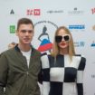 Анна Седокова призналась светскому журналисту Артуру Решетову, что любит танцевать на столе