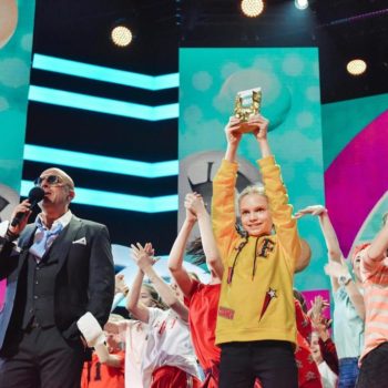 Подростки со всей России выберут своих героев в рамках премии «Дай пять!»